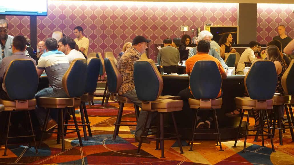 Khám phá cách chơi cờ úp online hiệu quả cùng mẹo chiến thắng cờ úp online
